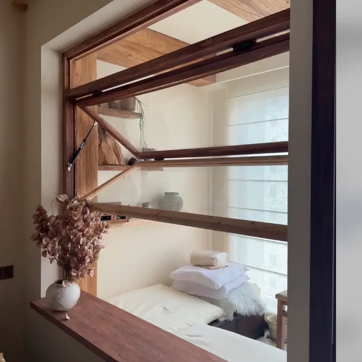 Topphengslede vinduer i aluminiumslegering