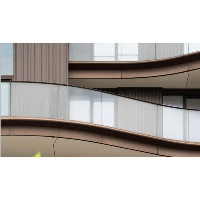 Formet glass for rekkverk